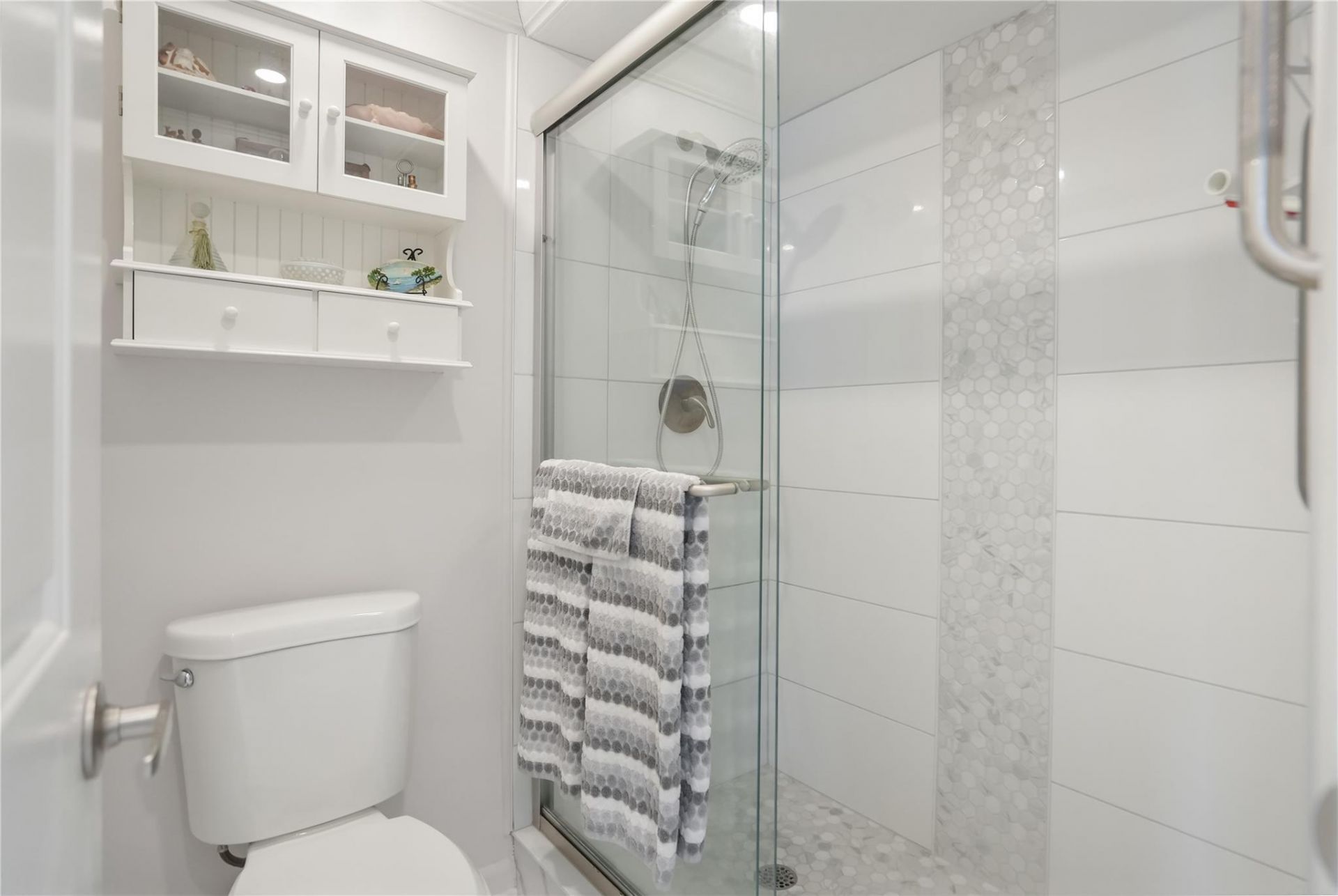 9300 Sunrise Lakes Boulevard, Unit 309, Sunrise, FL 33322 Photo