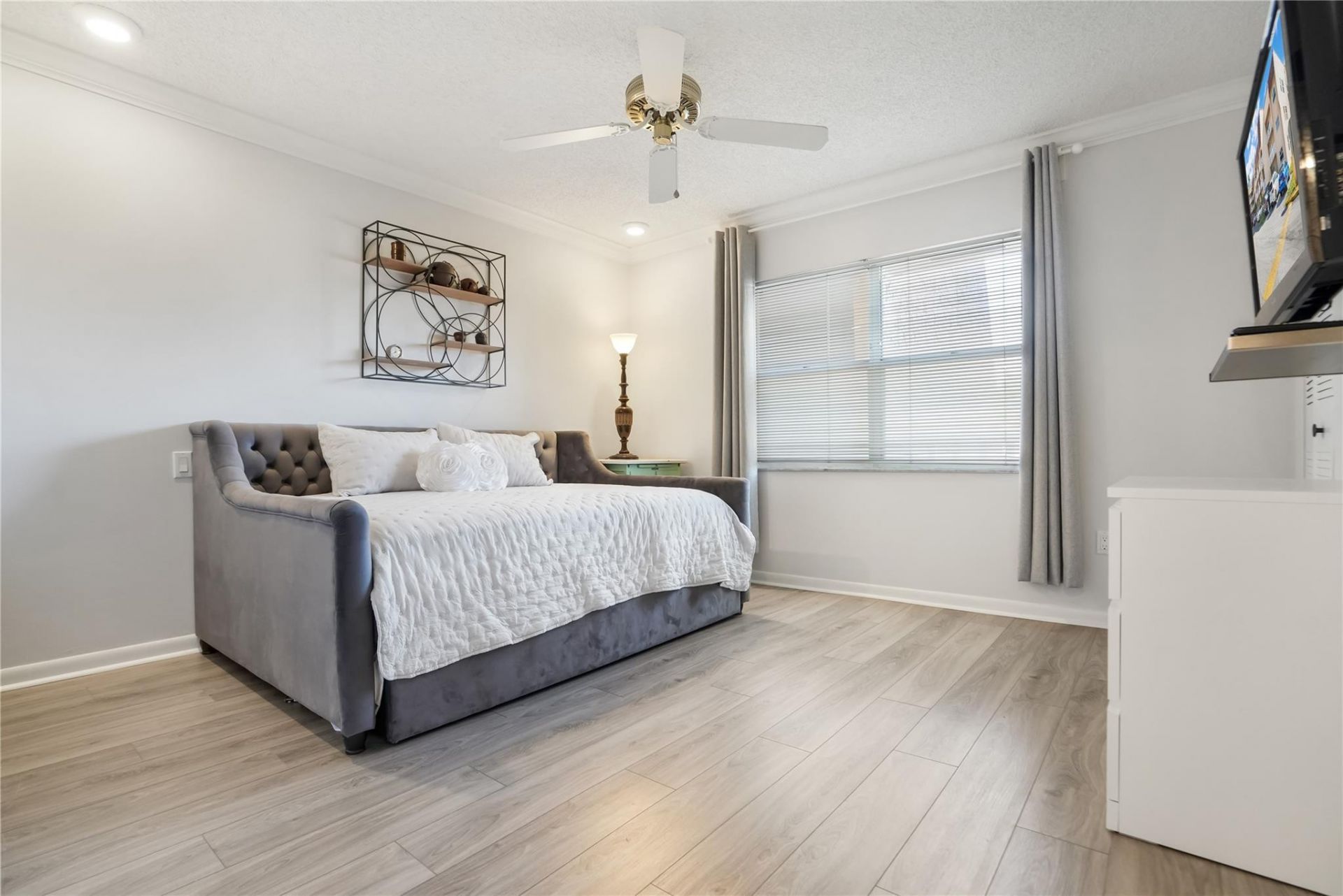 9300 Sunrise Lakes Boulevard, Unit 309, Sunrise, FL 33322 Photo