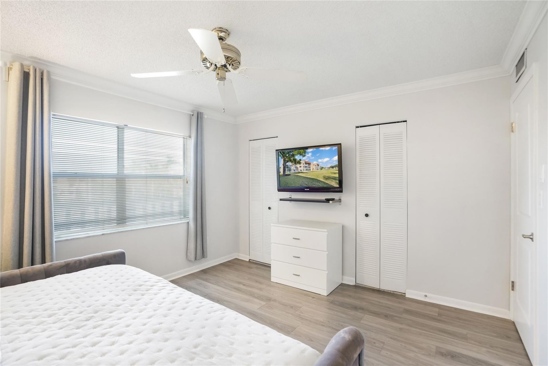 9300 Sunrise Lakes Boulevard, Unit 309, Sunrise, FL 33322 Photo