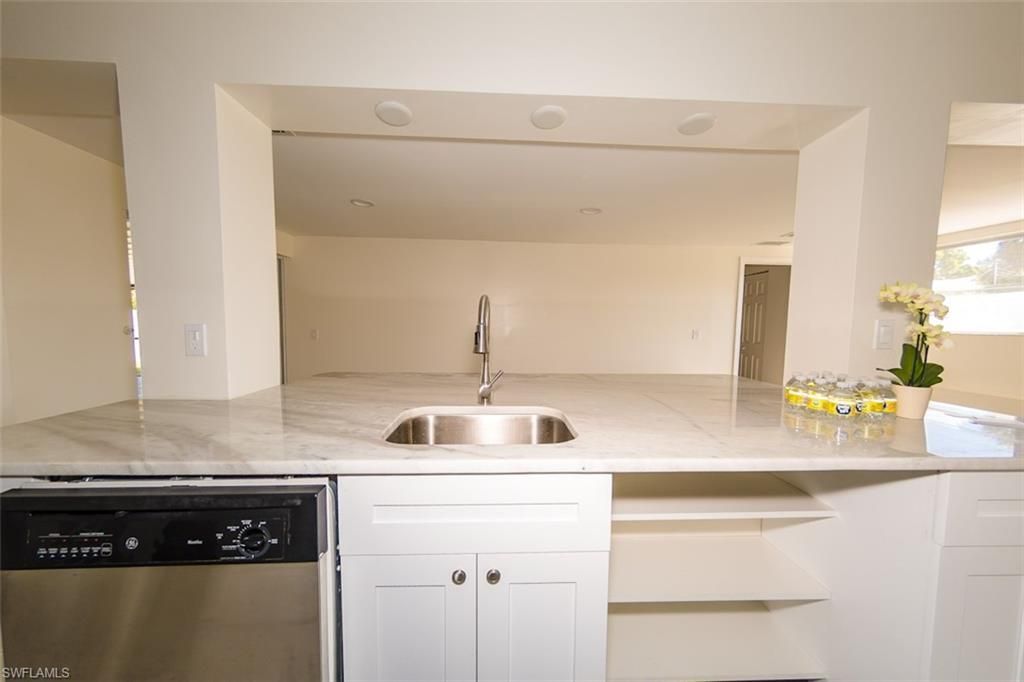 4330 Deleon St , Fort Myers, FL 33901 Photo