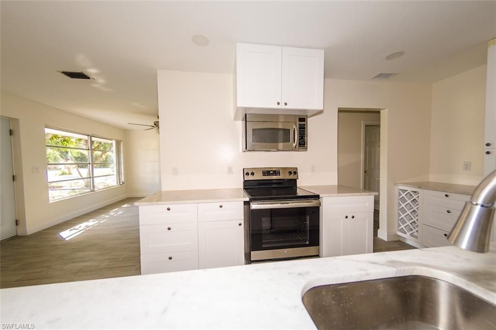 4330 Deleon St , Fort Myers, FL 33901 Photo