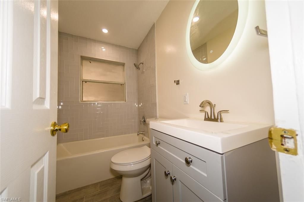 4330 Deleon St , Fort Myers, FL 33901 Photo