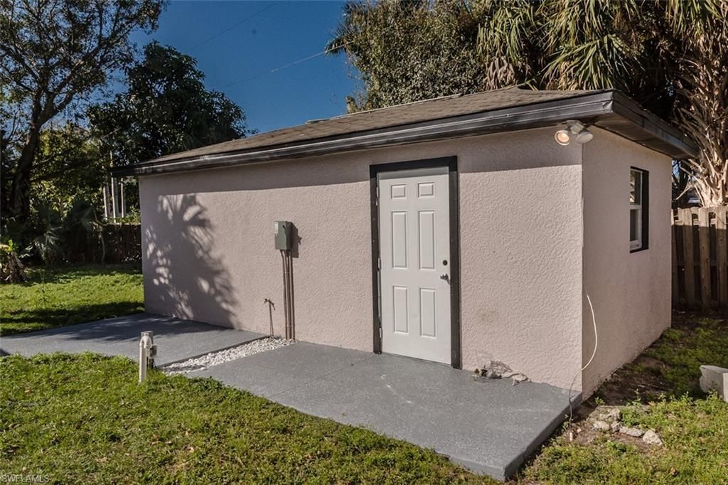 4330 Deleon St , Fort Myers, FL 33901 Photo