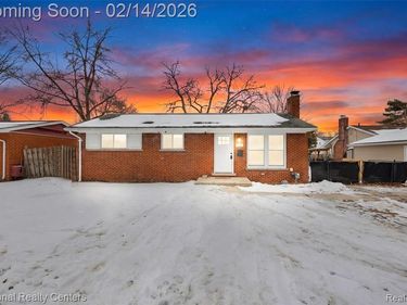 2341 Treadwell Street, Westland, MI 48186