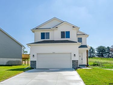 7932 N 93rd Street, Omaha, NE 68122