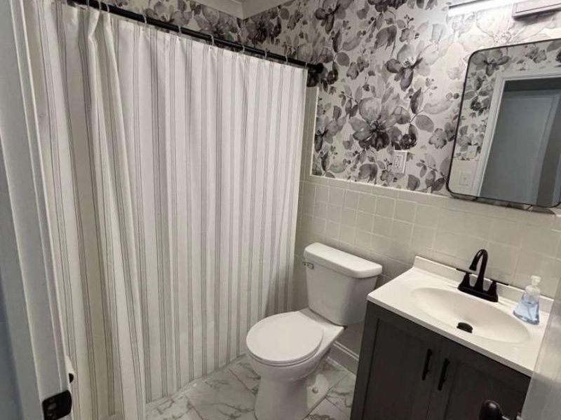 7909 Burgundy Lane, Cincinnati, OH 45224 Photo 6