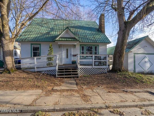 612 N 2nd St, Coeur d'Alene, ID 83814