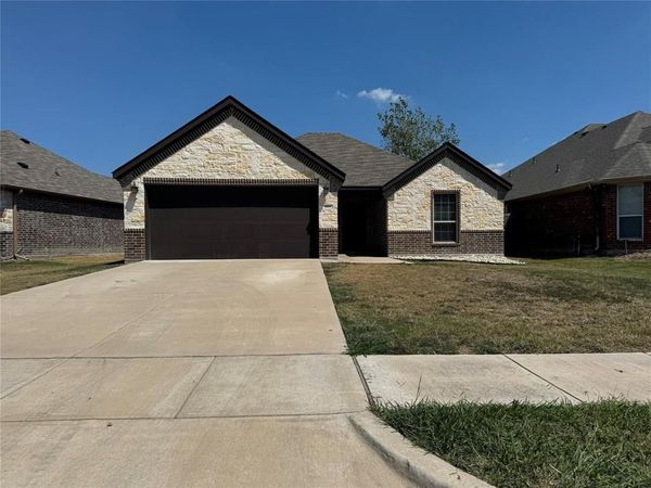 8805 Kiowa Drive, Greenville, TX 75402
