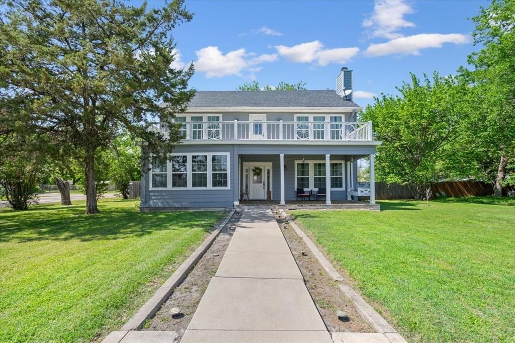 801 E Texas Avenue , Mart, TX 76664 Main Photo