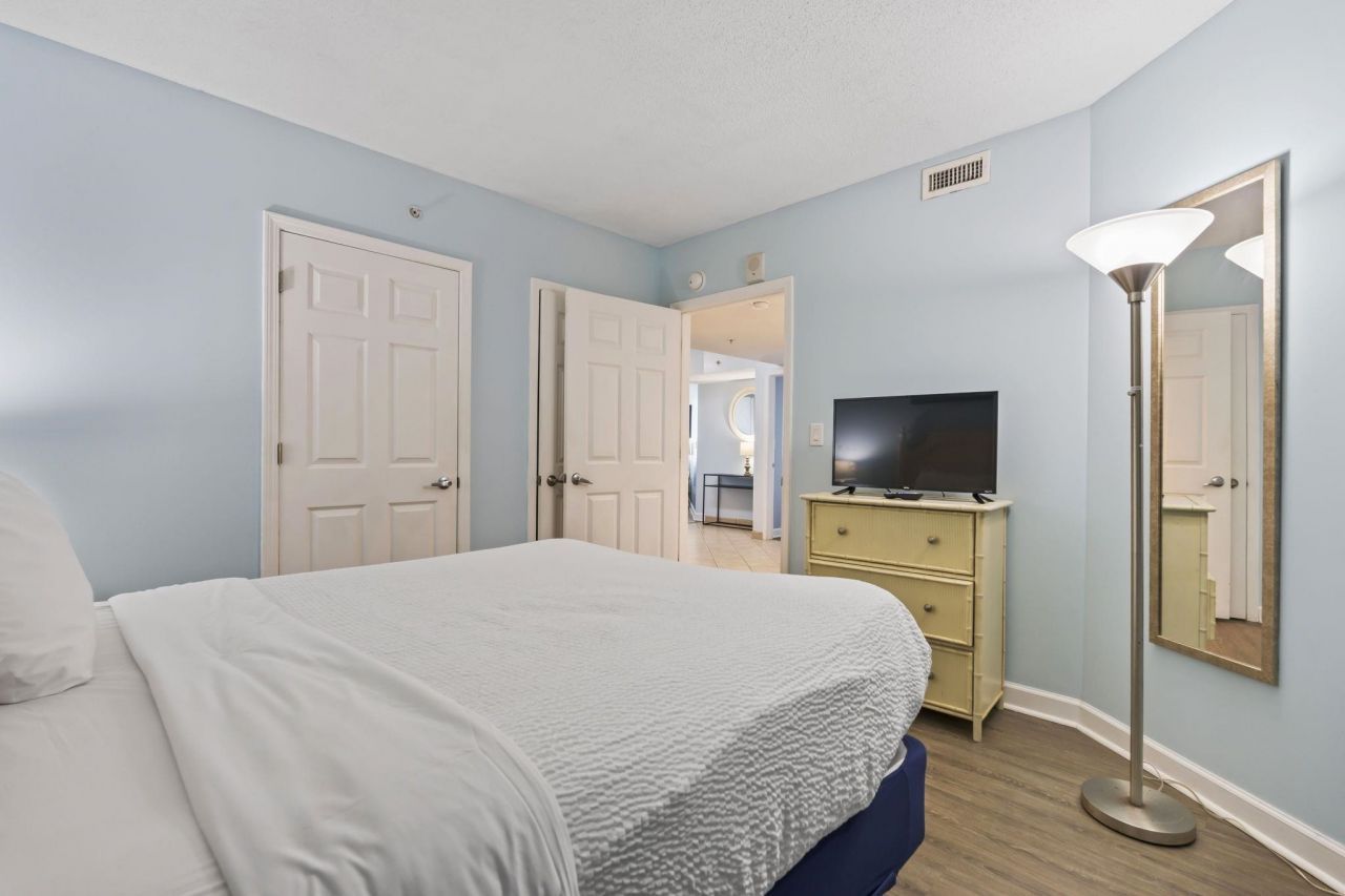 3000 N Ocean Blvd. Photo 26