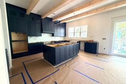 1308 Holly Dr. photo 4