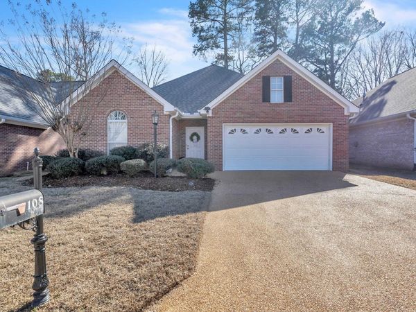 108 King Richard Rd, Starkville, MS 39759