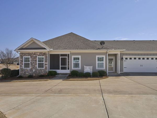 468 Nandina Court, Warner Robins, GA 31088