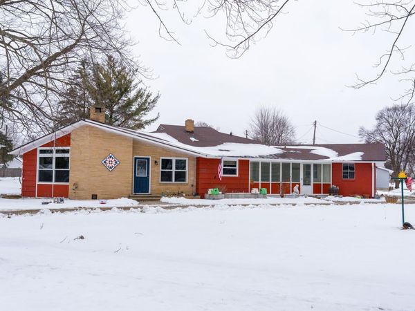 209 Chippewa N, Shepherd, MI 48883