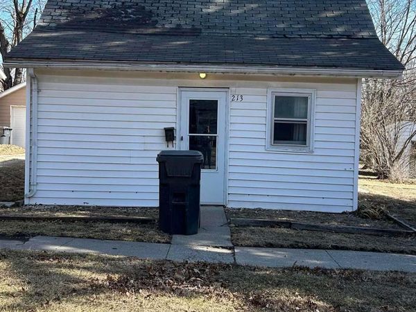 213 N Maple Street, Lamoni, IA 50140