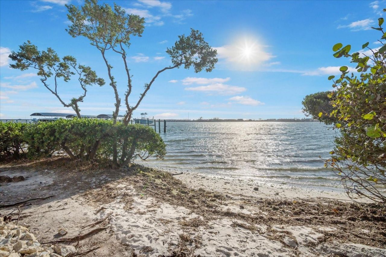 12917 42nd Terrace W, Cortez, FL 34215 Photo