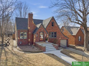 4677 Mayberry Street, Omaha, NE 68106