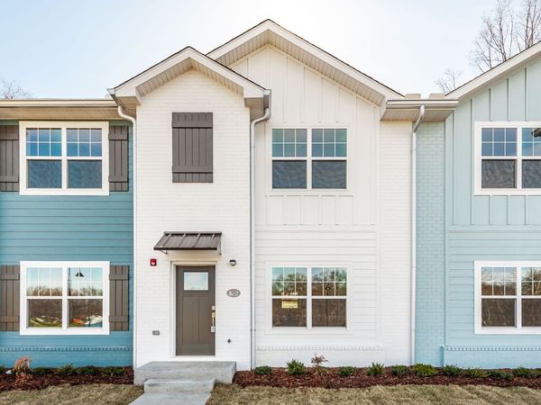 1136 Lock 4 Road, Unit K-2, Gallatin, TN 37066