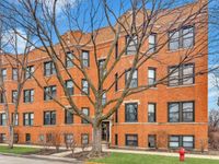 842 Wesley Avenue, Oak Park, IL 60304 primary photo