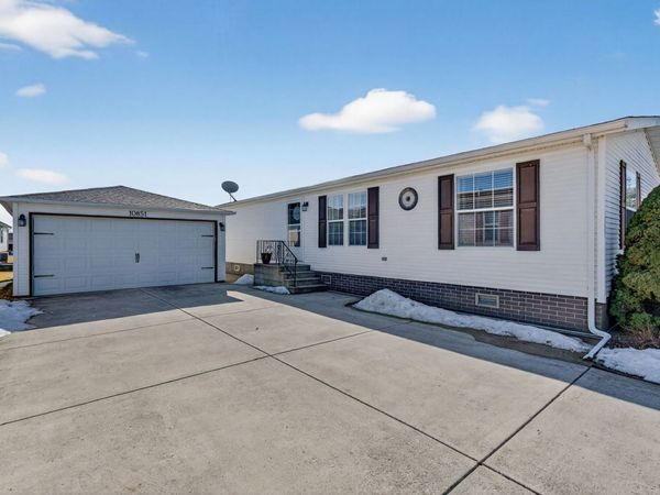 10851 La Costa Lane, Frankfort, IL 60423