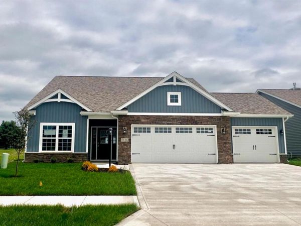3136 E Rocky Way, Winona Lake, IN 46590