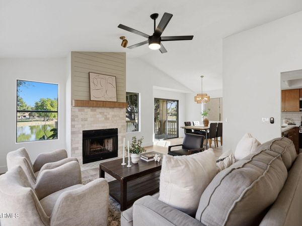 547 N MAPLE Street, Chandler, AZ 85226