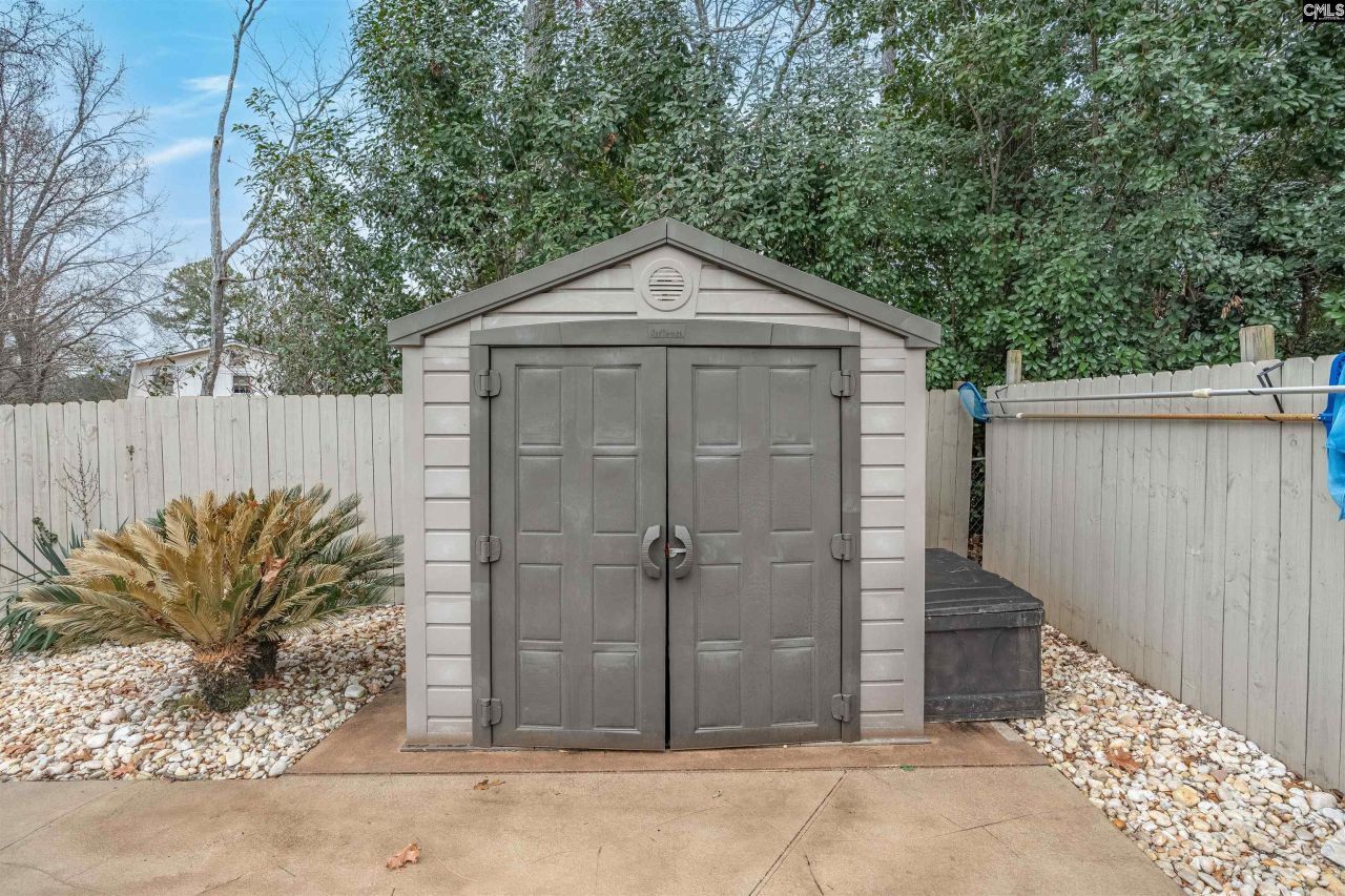 1408 Brookview Road Photo 36