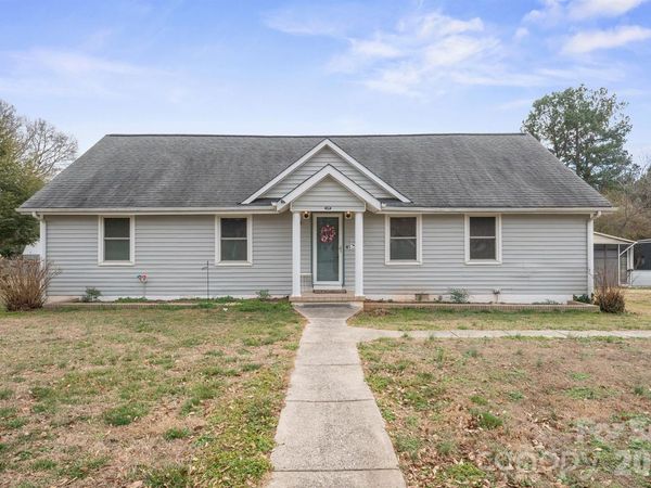 117 Hillcrest Drive, Bessemer City, NC 28016