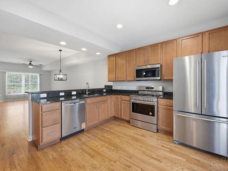 2530 Hackberry Street, Cincinnati, OH 45206 Photo 5