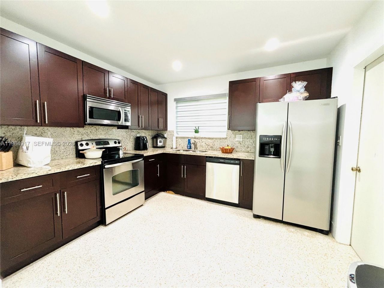 30 NE 125th St, North Miami, FL 33161 Photo