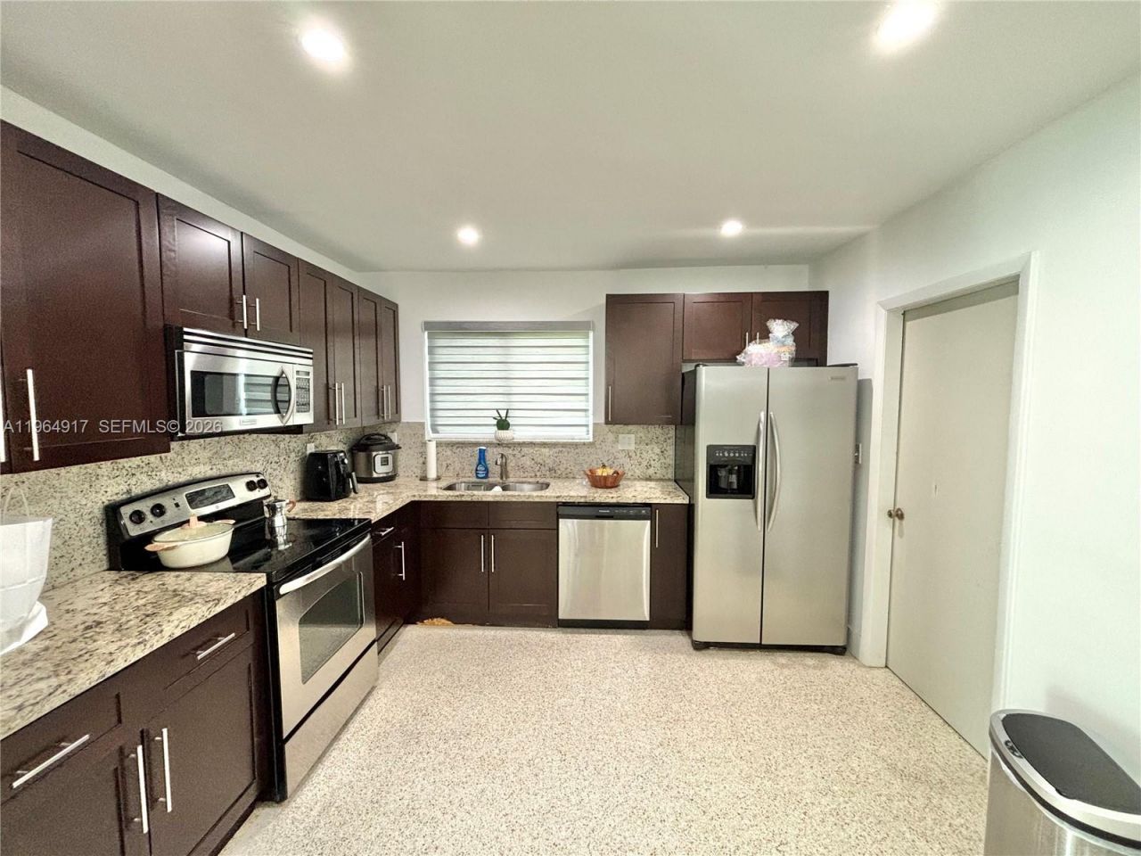 30 NE 125th St, North Miami, FL 33161 Photo