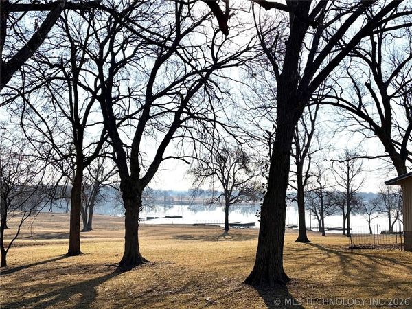 38 Robin Road , Adair, OK 74330