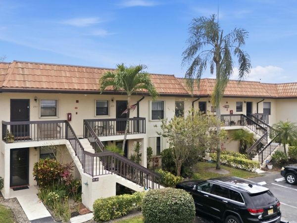 7142 Golf Colony Court, Unit 102, Lake Worth, FL 33467