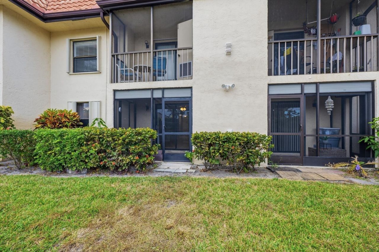 7142 Golf Colony Court, Unit 102, Lake Worth, FL 33467 Photo