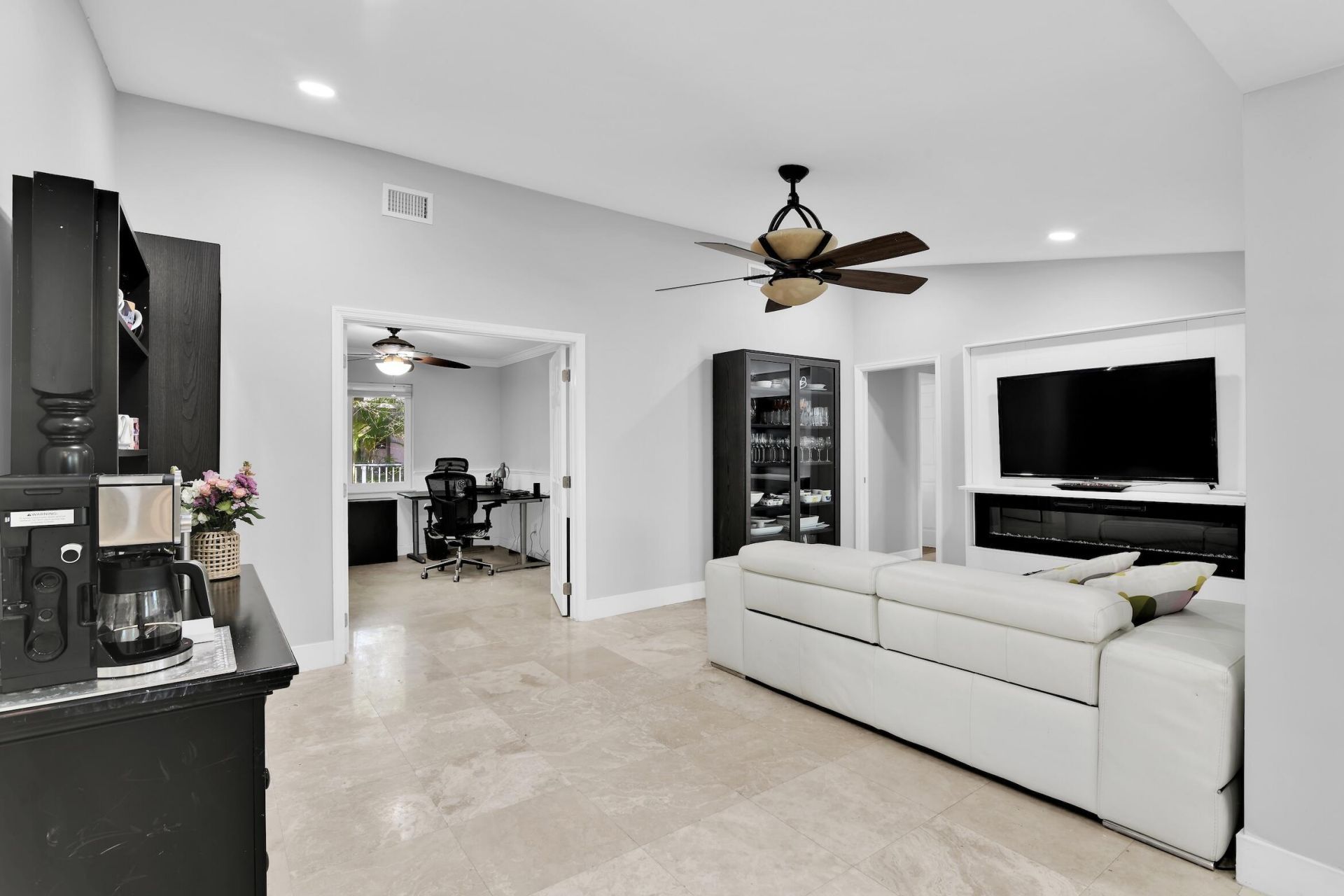 1380 NW 93rd Terrace, Plantation, FL 33322 Photo