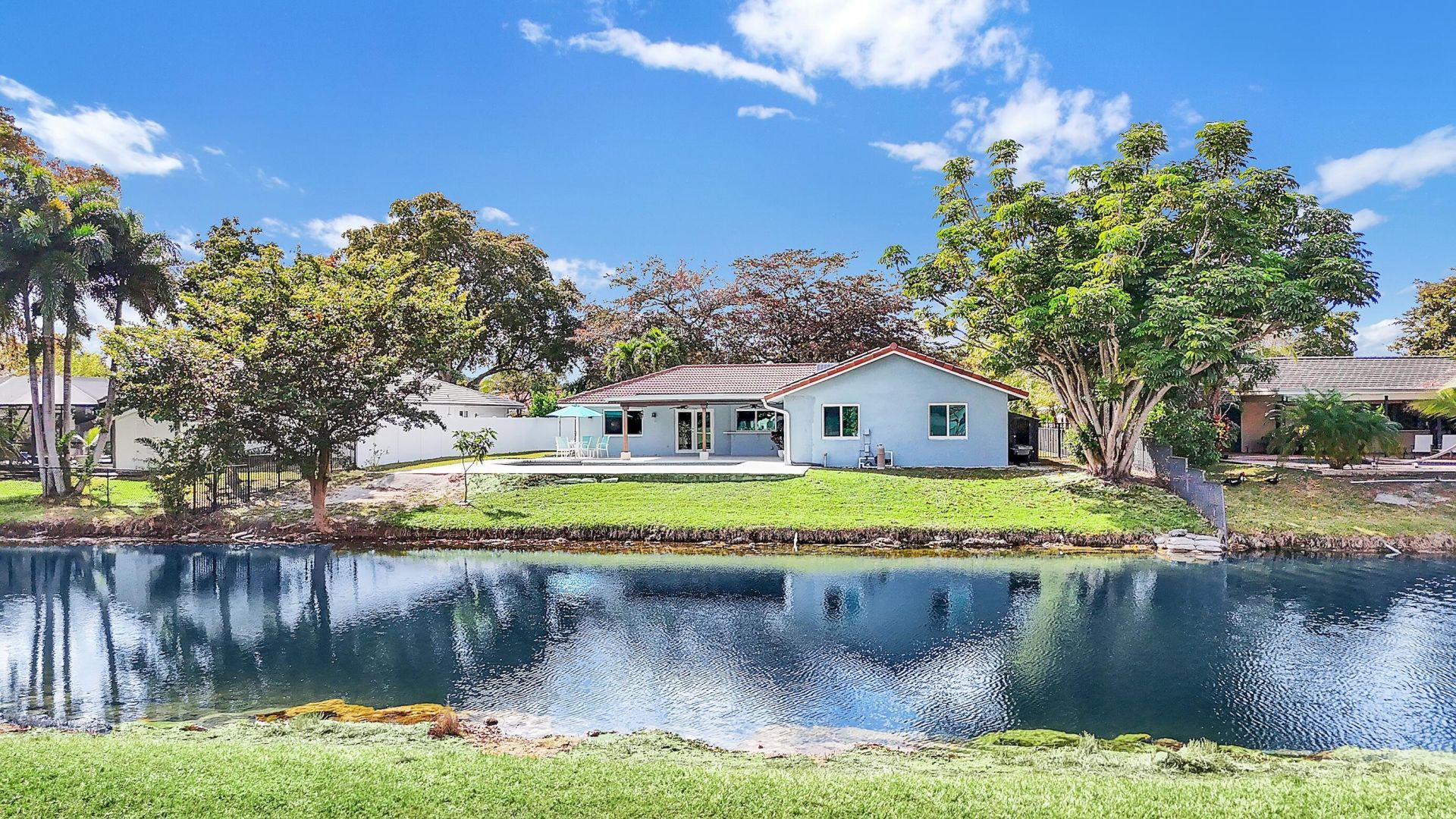 1380 NW 93rd Terrace, Plantation, FL 33322 Photo