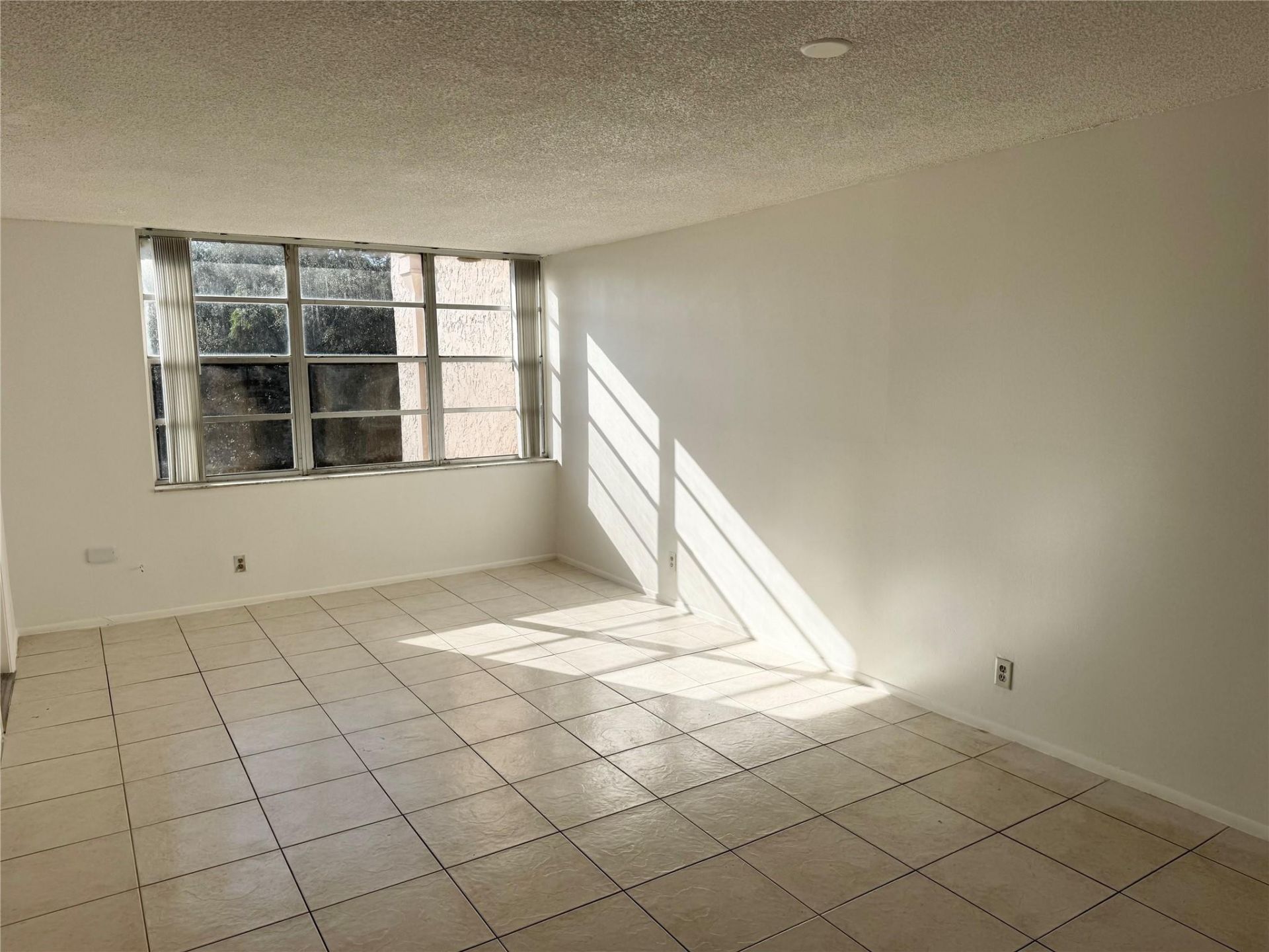 9400 Live Oak Place, Unit 406, Davie, FL 33324 Photo