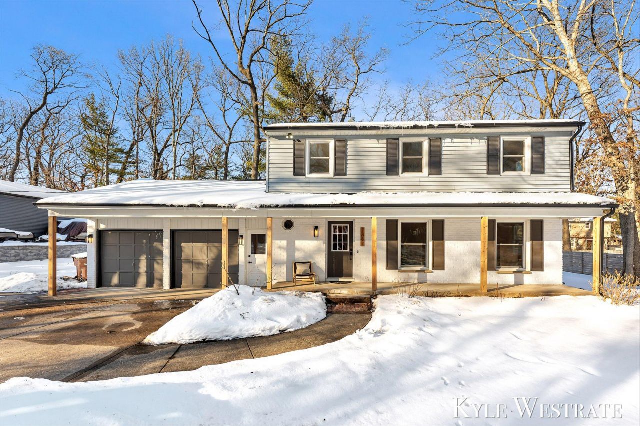 7361 Sheffield Drive Se, Ada, MI 49301 Main Photo