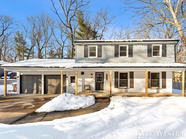 7361 Sheffield Drive SE, Ada, MI 49301