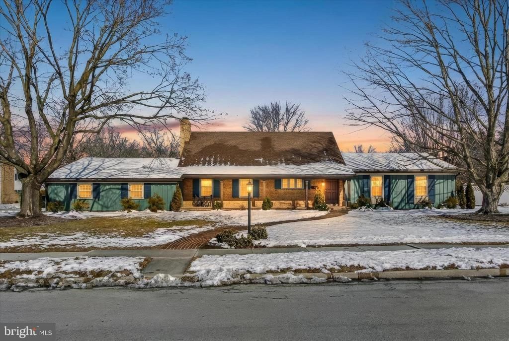 364 Grant Drive, Hanover, PA 17331 Main Photo