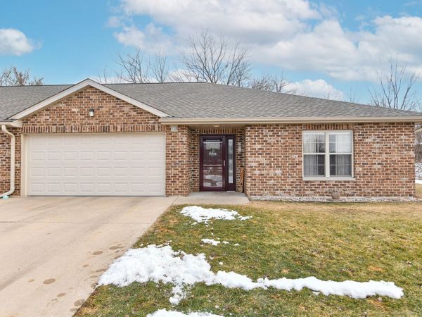 112 Eastfield Ct, Darien, WI 53114