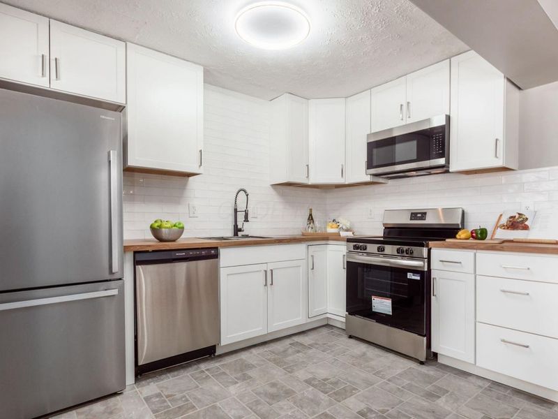 209 Prince Of Wales Drive, Columbus, OH 43230 Photo 13