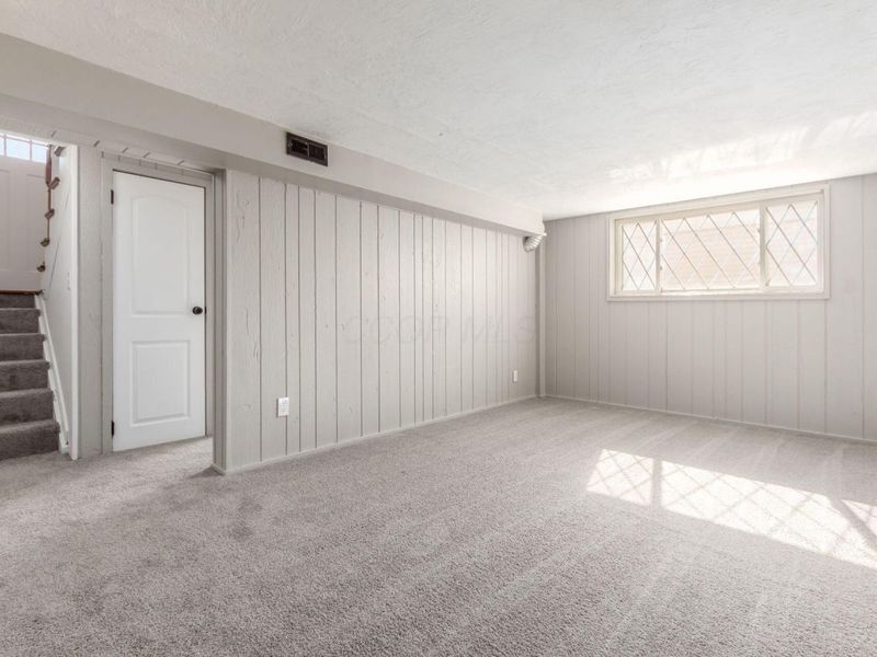 209 Prince Of Wales Drive, Columbus, OH 43230 Photo 26