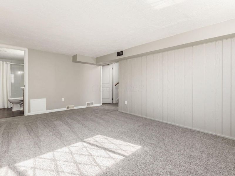 209 Prince Of Wales Drive, Columbus, OH 43230 Photo 27