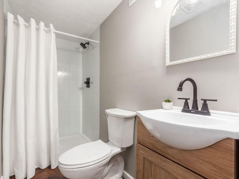 209 Prince Of Wales Drive, Columbus, OH 43230 Photo 28