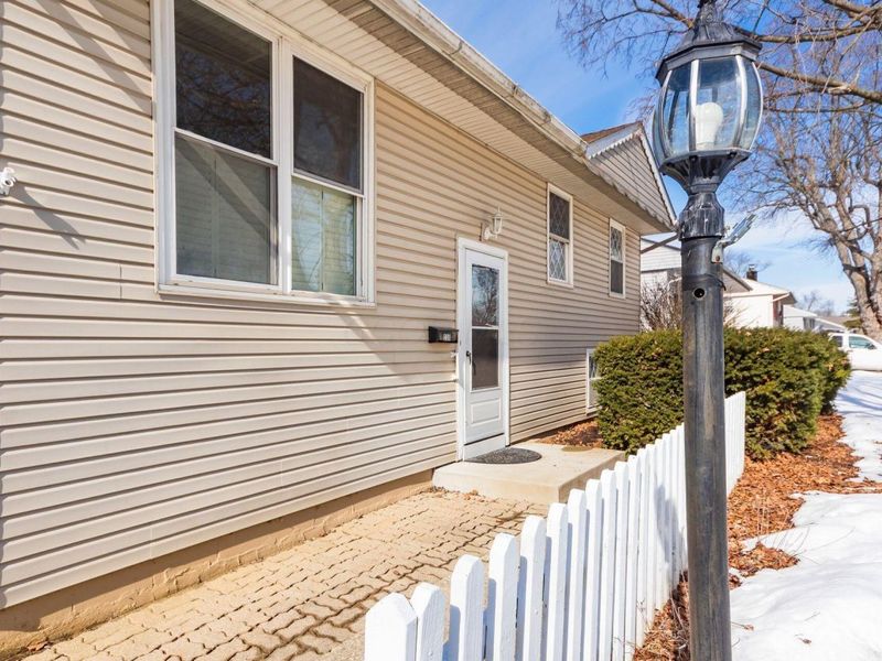 209 Prince Of Wales Drive, Columbus, OH 43230 Photo 4