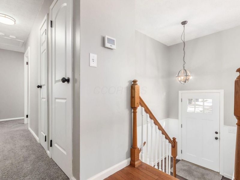 209 Prince Of Wales Drive, Columbus, OH 43230 Photo 5