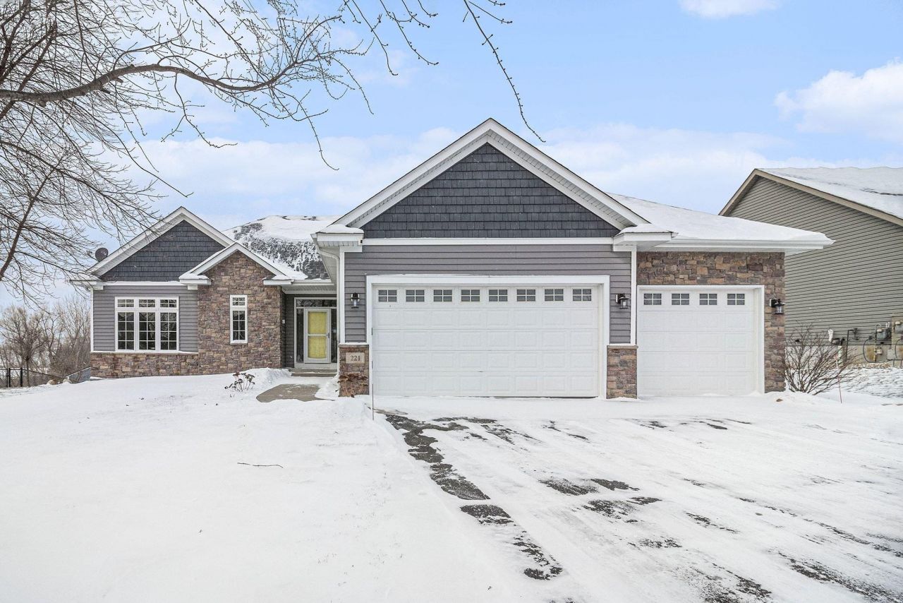 221 15th Avenue Se, Lonsdale, MN 55046 Main Photo