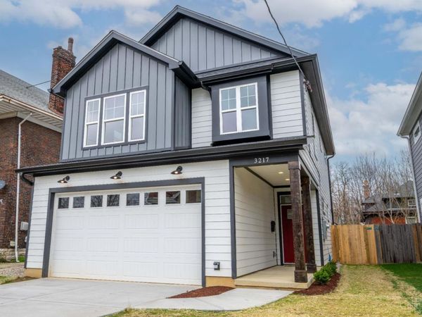 3217 Gilbert Avenue, Cincinnati, OH 45207