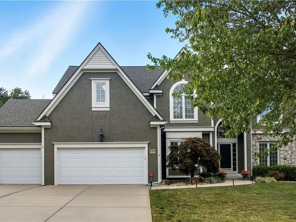 4520 W 140th Street, Leawood, KS 66224